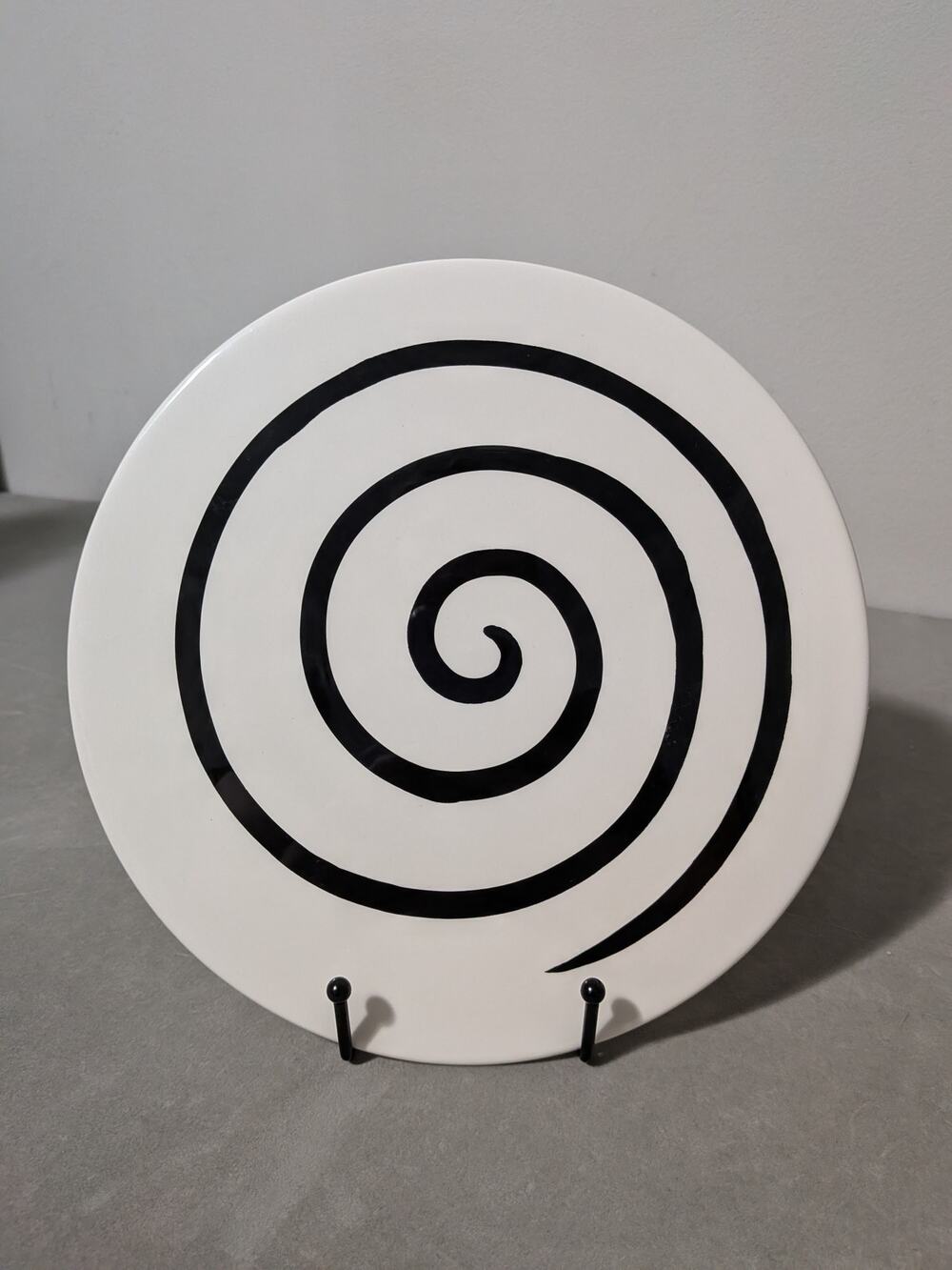 Julie Mac Ceramic 9.5" Black and White Swirl Plate Art Pottery Decor
